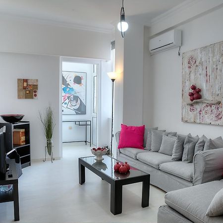 Cosy apartment in Glyfada center Atenas Exterior foto