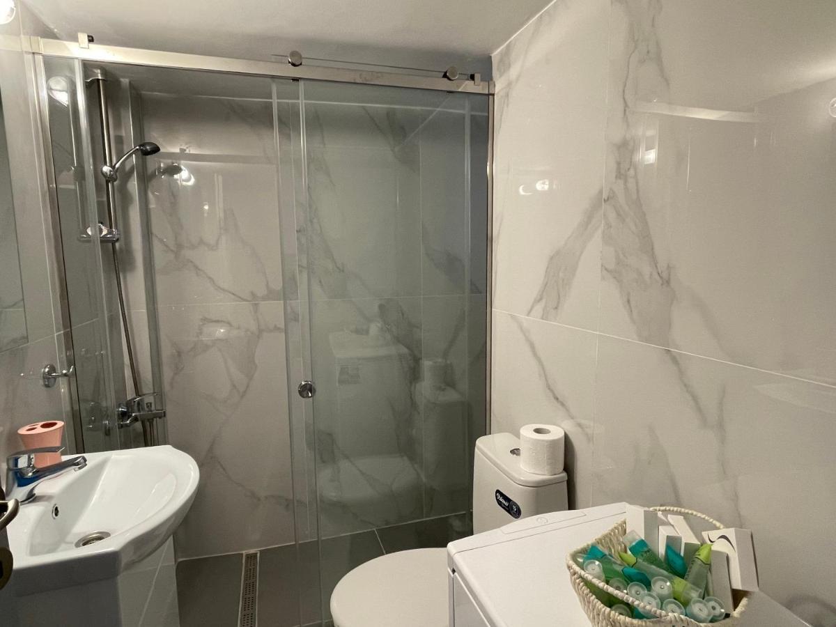 Cosy apartment in Glyfada center Atenas Exterior foto