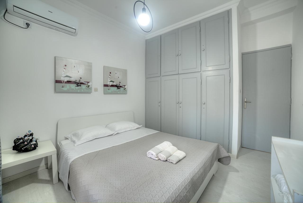 Cosy apartment in Glyfada center Atenas Exterior foto