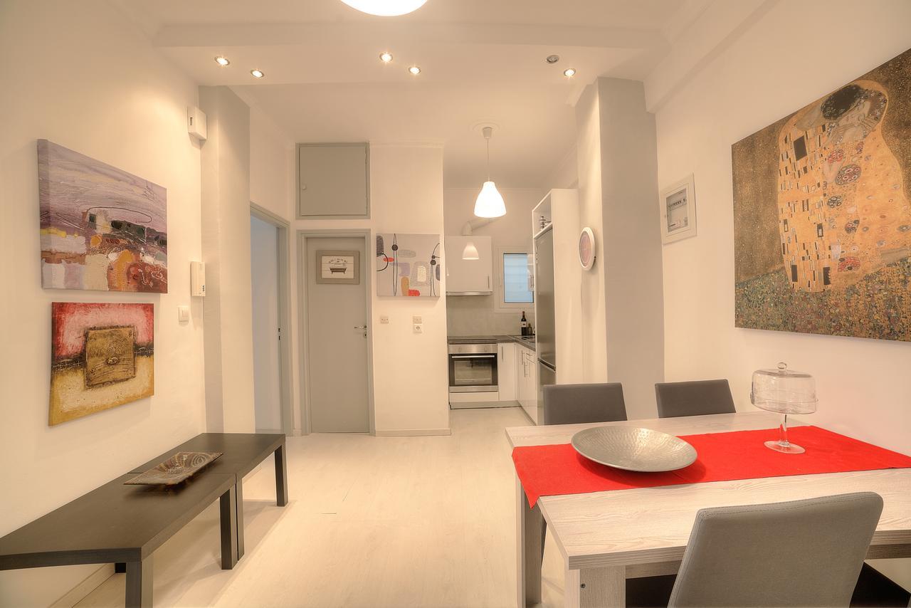 Cosy apartment in Glyfada center Atenas Exterior foto