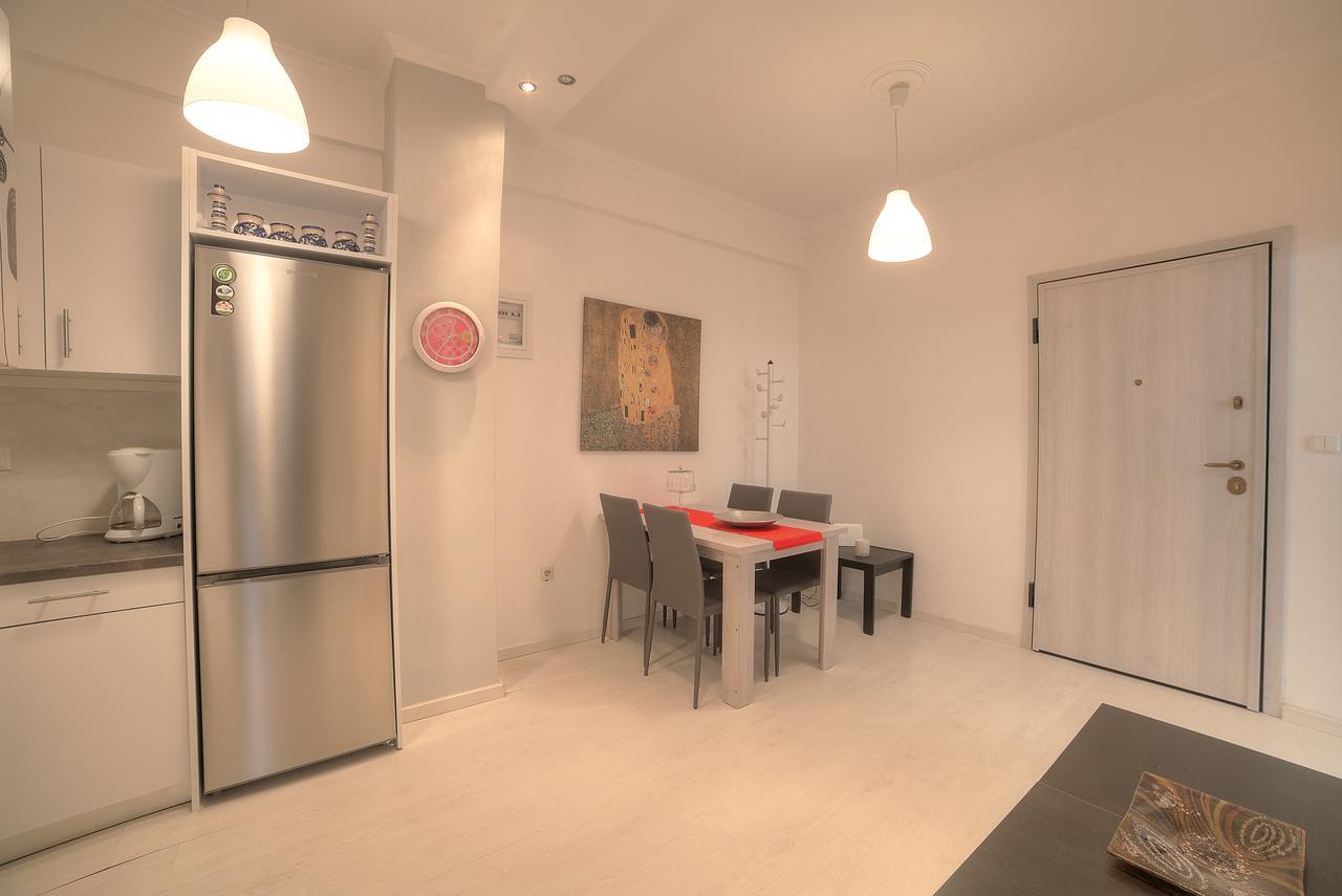 Cosy apartment in Glyfada center Atenas Exterior foto