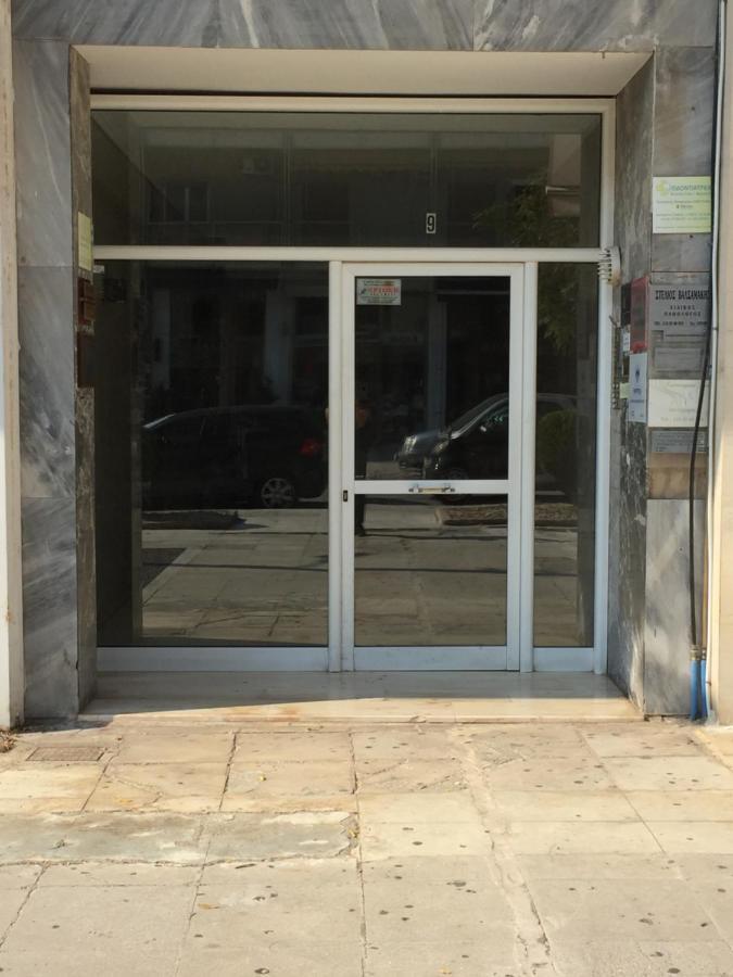 Cosy apartment in Glyfada center Atenas Exterior foto